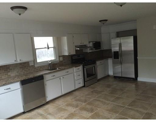 131 Ward St, Chicopee, MA 01020 photo 3