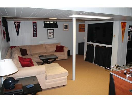 12 Kenway Dr, Springfield, MA 01104 photo 5