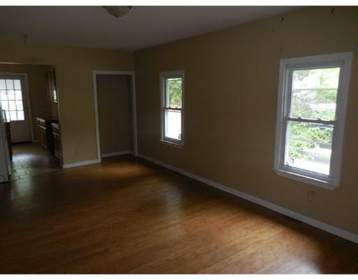 681 Bay St, Springfield, MA 01109 photo 9