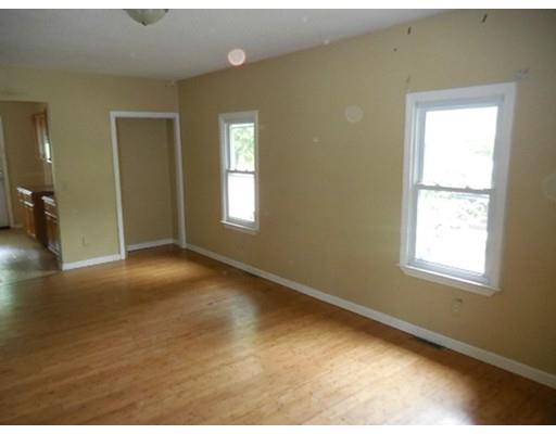681 Bay St, Springfield, MA 01109 photo 10