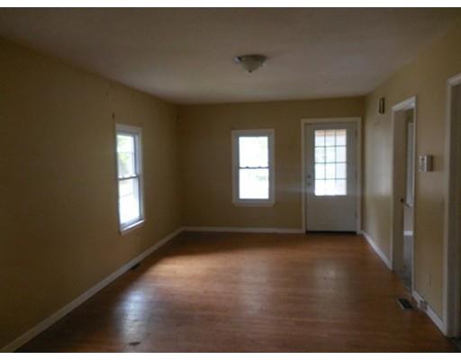 681 Bay St, Springfield, MA 01109 photo 8