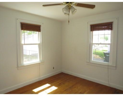 204 Windemere St, Springfield, MA 01104 photo 15