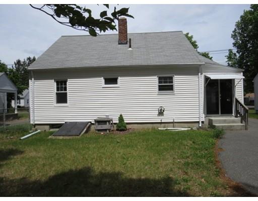 204 Windemere St, Springfield, MA 01104 photo 3