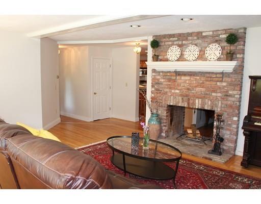 75 Elm St, Hingham, MA 02043 photo 4