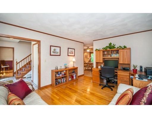 8 Kurchian Ln, Reading, MA 01867 photo 6