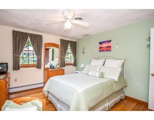 8 Kurchian Ln, Reading, MA 01867 photo 16