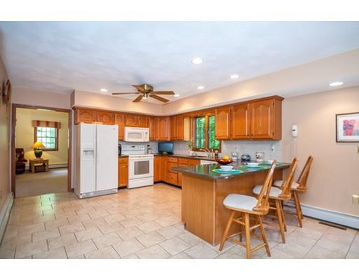 8 Kurchian Ln, Reading, MA 01867 photo 3