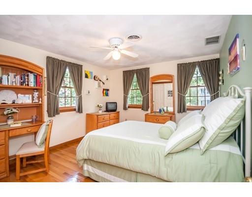 8 Kurchian Ln, Reading, MA 01867 photo 15