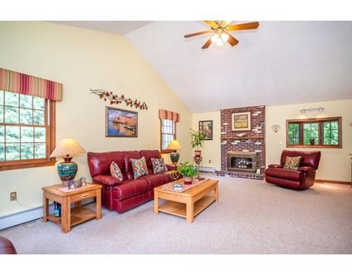 8 Kurchian Ln, Reading, MA 01867 photo 10
