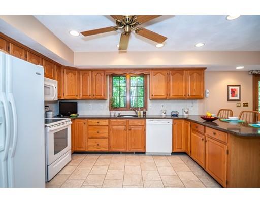 8 Kurchian Ln, Reading, MA 01867 photo 4