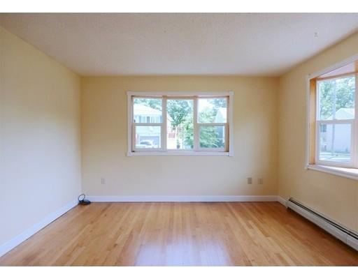 156 Groton St, Springfield, MA 01129 photo 7