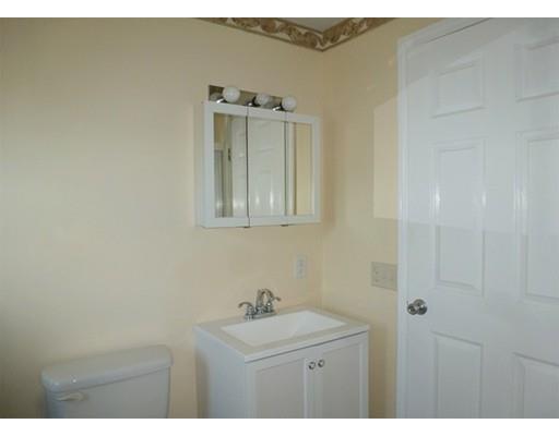 156 Groton St, Springfield, MA 01129 photo 9