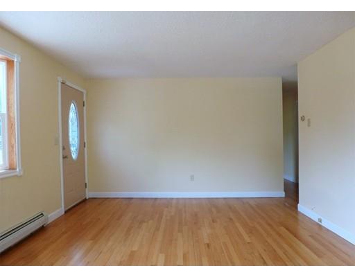 156 Groton St, Springfield, MA 01129 photo 8