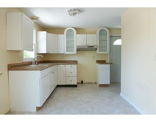 156 Groton St, Springfield, MA 01129 photo 4