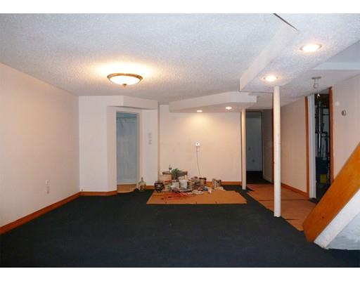 156 Groton St, Springfield, MA 01129 photo 17