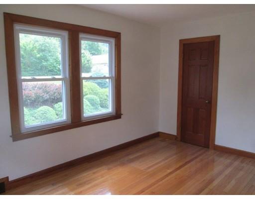 6 Chestnut St, Ware, MA 01082 photo 5