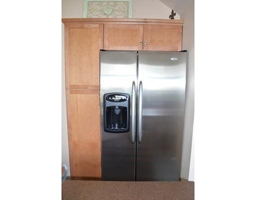 101 Sunapee St, Springfield, MA 01108 photo 11