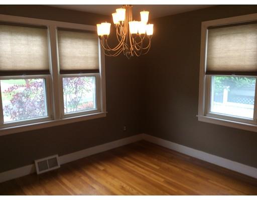 43 Gillette Ave, Springfield, MA 01118 photo 4