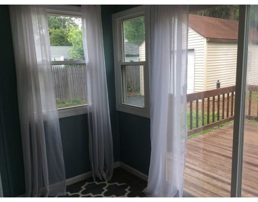 43 Gillette Ave, Springfield, MA 01118 photo 9