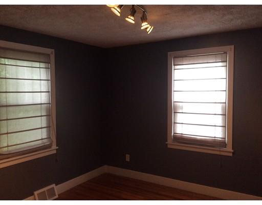 43 Gillette Ave, Springfield, MA 01118 photo 7