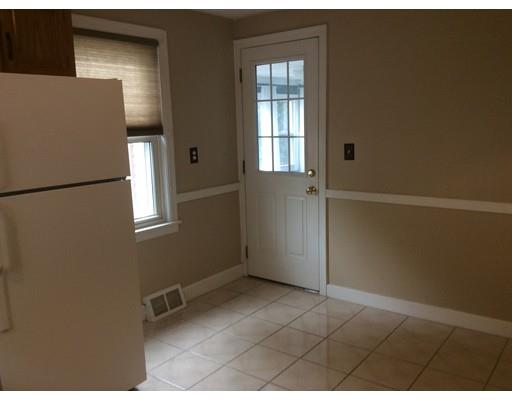 43 Gillette Ave, Springfield, MA 01118 photo 2