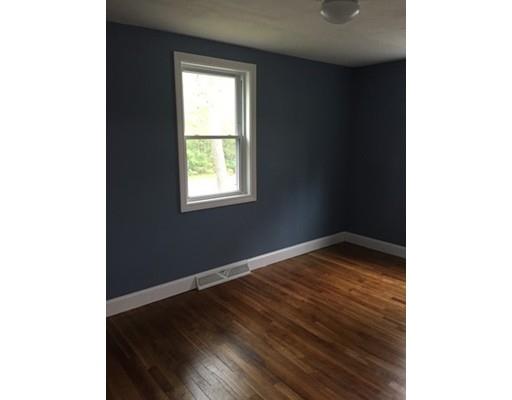 37 Red Brook Rd, Buzzards Bay, MA 02532 photo 10