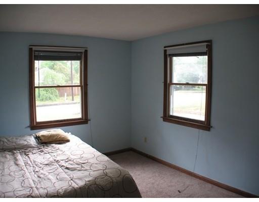 148 Jeffrey Rd, Springfield, MA 01119 photo 9
