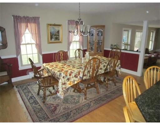 75 River Dr, Hadley, MA 01035 photo 9