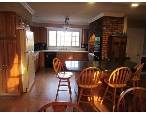 75 River Dr, Hadley, MA 01035 photo 8