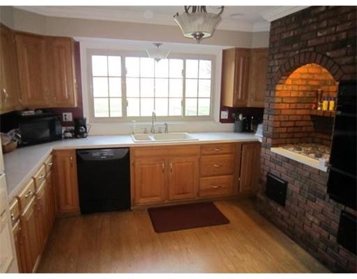 75 River Dr, Hadley, MA 01035 photo 6