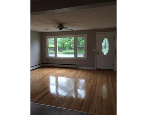 14 Bardon St, Chicopee, MA 01020 photo 5