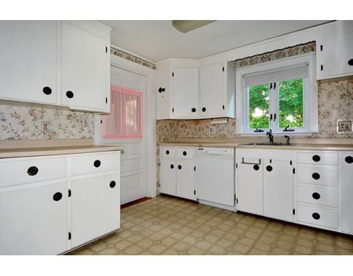 4 Taft St, Ayer, MA 01432 photo 8