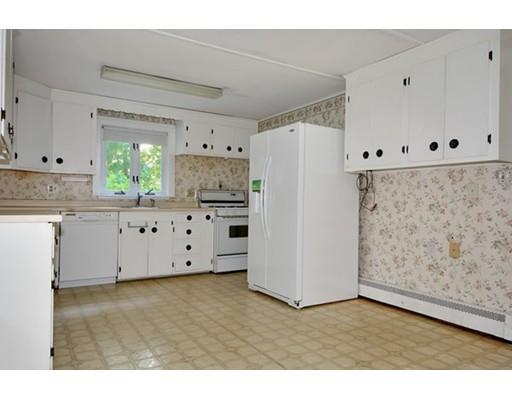4 Taft St, Ayer, MA 01432 photo 7