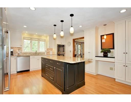 14 Knowlton Dr, Acton, MA 01720 photo 2