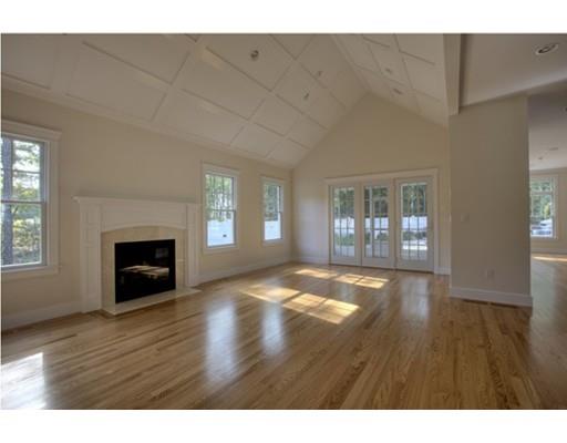 2 Dutchmans Path, Mashpee, MA 02649 photo 4