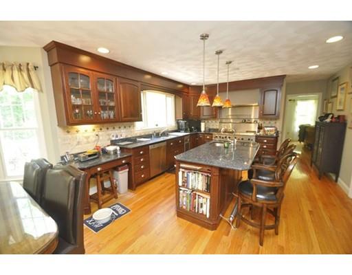 7 Abbey Rd, Georgetown, MA 01833 photo 3