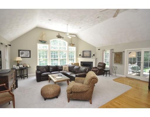 7 Abbey Rd, Georgetown, MA 01833 photo 4