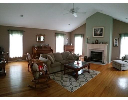 128 Devon Ter, Westfield, MA 01085 photo 17