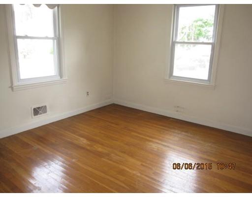 29 Hilton Ave, Worcester, MA 01604 photo 5
