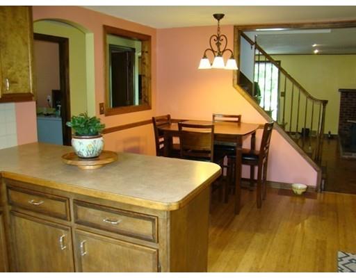 554 E Mountain Rd, Westfield, MA 01085 photo 8