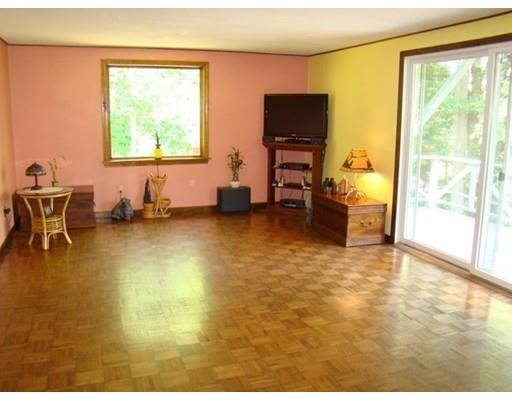 554 E Mountain Rd, Westfield, MA 01085 photo 13