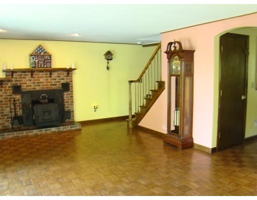 554 E Mountain Rd, Westfield, MA 01085 photo 10
