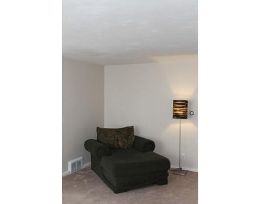 14 Brooks St, Springfield, MA 01109 photo 7