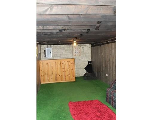 14 Brooks St, Springfield, MA 01109 photo 12