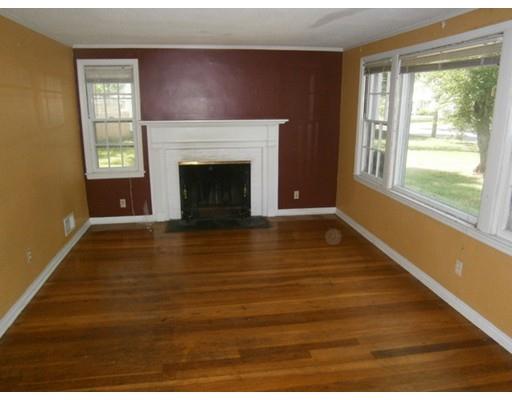 81 Donbray Rd, Springfield, MA 01119 photo 8