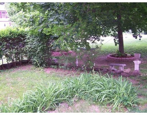 2 Wayne Ct, Holyoke, MA 01040 photo 15