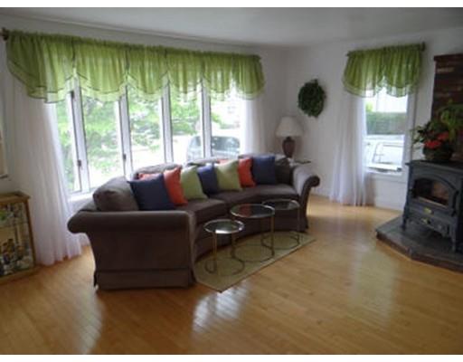 11 Harvard Ave, Saugus, MA 01906 photo 9