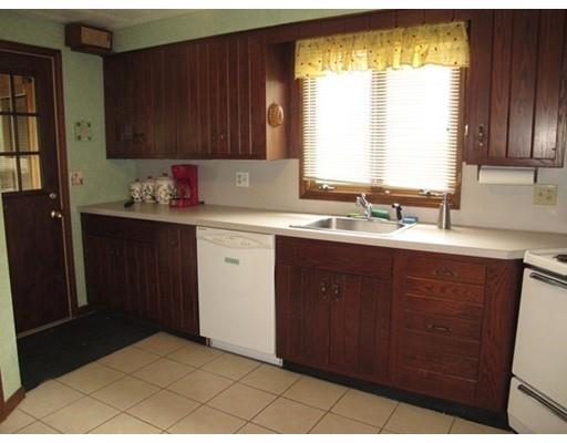 13 Jeppson Ave, Worcester, MA 01606 photo 9