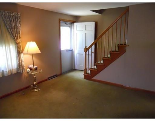 33 W Canton Cir, Springfield, MA 01104 photo 12
