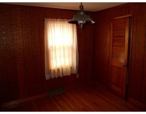 33 W Canton Cir, Springfield, MA 01104 photo 17